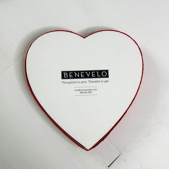 Red Heart Shaped Fabric Rose Valentine Candy Gift‎ Box - Picture 7 of 9